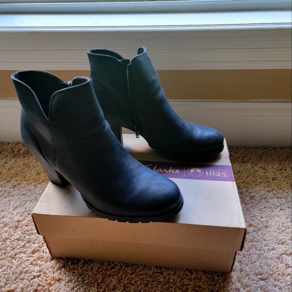 Clarks Black Boots, Size 8.5 Black